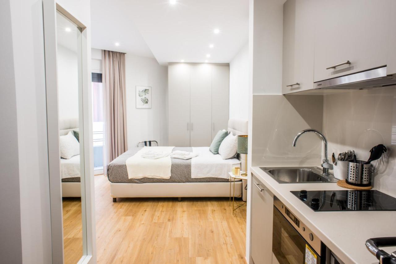 A24 Pristine & Sunny Suite Near Plaka & Parthenon Athene Buitenkant foto
